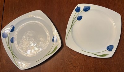 2 Studio Nova Blue Rhapsody Square Fine Porcelain 10.5 Dinner Plates Blue Tulips