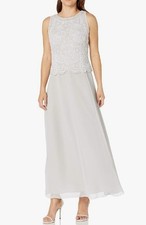 J Kara Women  s Petite Sleeveless Scallop Long Beaded Dress NO scarf