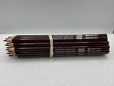 20 COUNT REDDISH BROWN 039 - Shuttle Art Colored Pencils