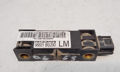NISSAN ALMERA TINO V10 Aufprallsensor vorne links 98831BU200 2.2 Diesel 27582637