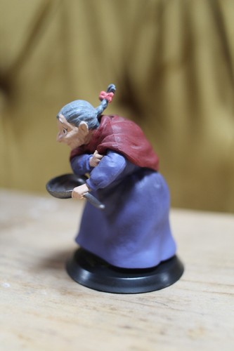 Studio Ghibli Howl's Moving Castle Sophie Figure - Picture 3 of 8