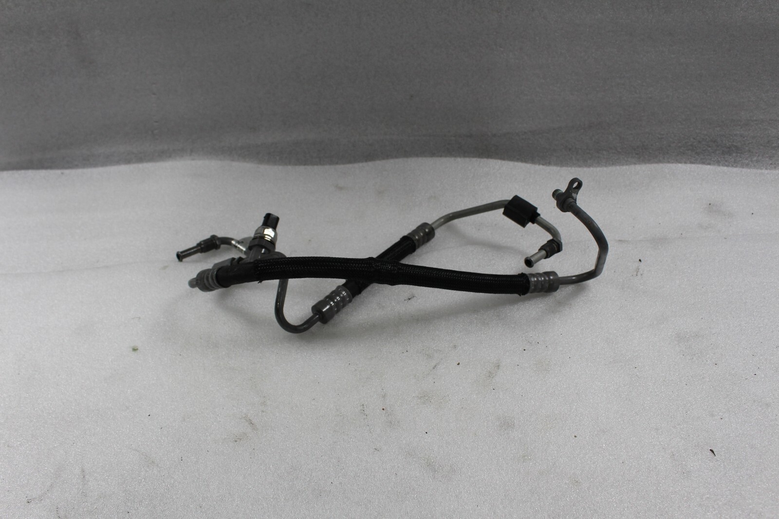 Mclaren MP4-12C, Suspension Hose, Used, P/N 11D0145CP
