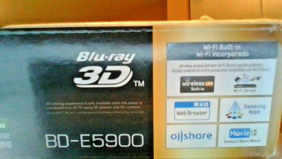 Samsung (BDE5900) 3D Bluray & DVD & CD player & built in WiFi & HDMI
