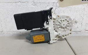 VW Golf 4 Bora Passat Fensterhebermotor VR vorne rechts Fensterheber 1C1959802A
