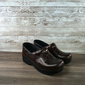 dansko clogs size 5