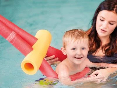 NMC (HERSTELLER VON SYNTHETISCHER SCHAUMSTOFFE) Schwimmnudeln in verschidene Starter SET inkl. Verbinder zur Auswahl