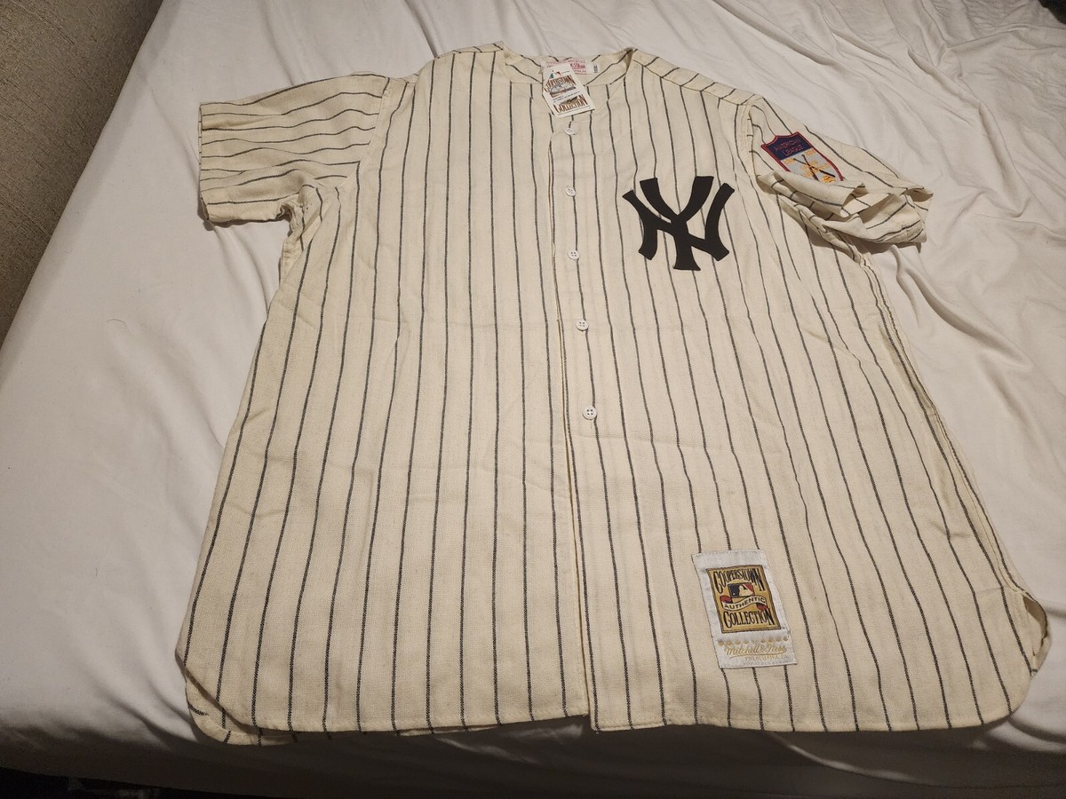 MLB Mitchell & Ness Yogi Berra ジャージ 100% Authentic Vintage Mitchell & Ness New York Yankees Yogi Berra