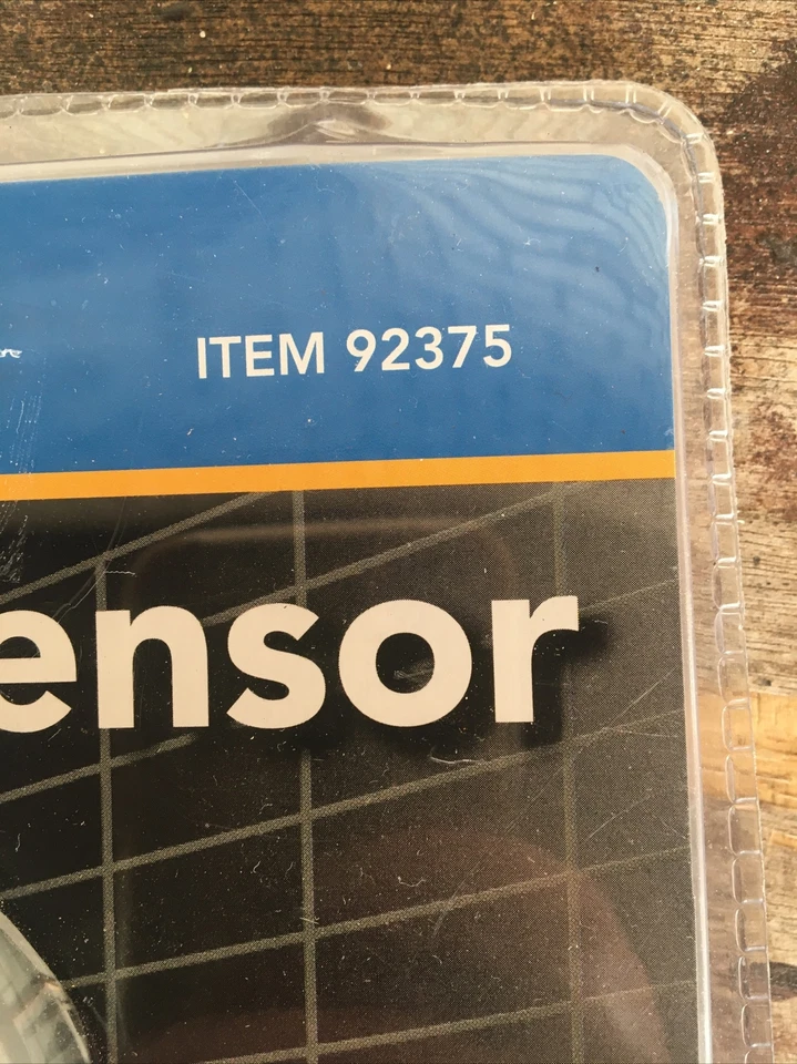 Sensor de perno prisionero Cen-Tech 5 en 1 con medida de luz LED. NUEVO Foto 4 de 4