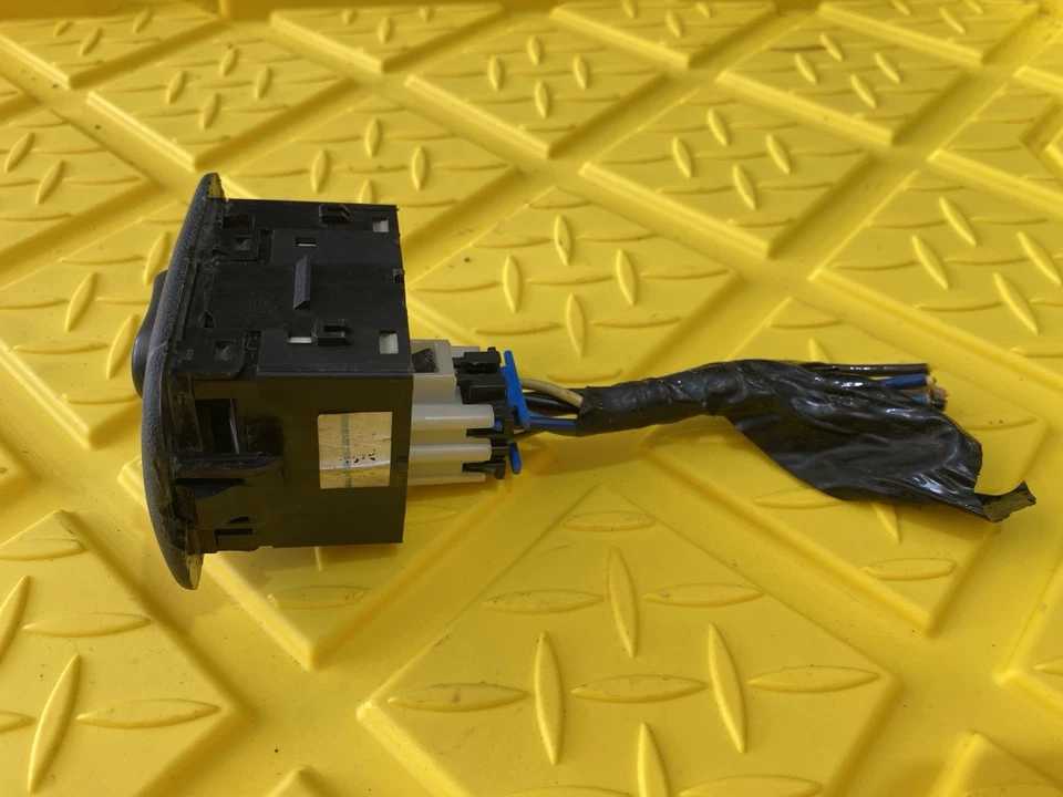 Interruptor de ventana principal delantero izquierdo 2 botones para Chevrolet Monte Carlo 1999-95 OEM Foto 2 de 4