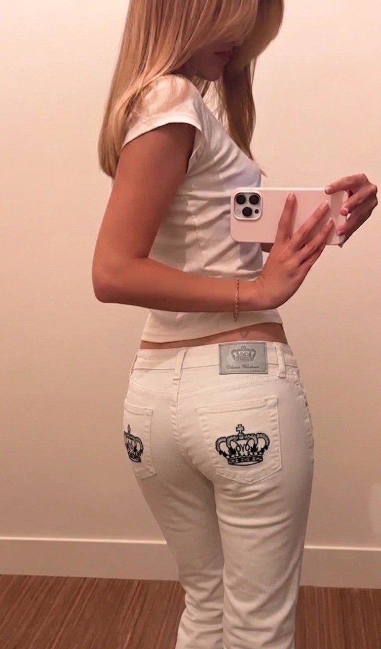 Victoria Beckham Jeans Y2K Vintage Low Rise Straight Crown Stickerei Weiß Gr. XS