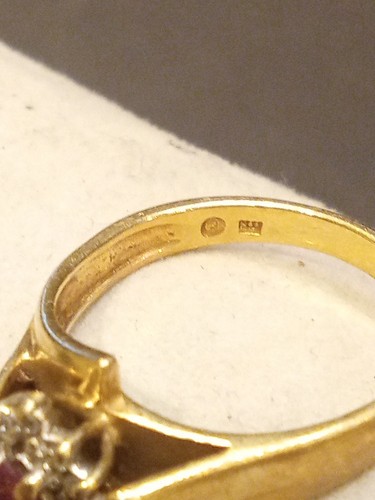 10K Yellow Gold Ruby and Diamond Ring Size 5.5 Circa 1980 - Picture 3 of 13