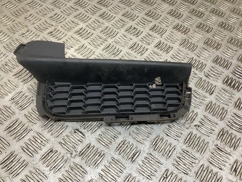 BMW 6er F12 F06 F13 Front M Sport Stoßstange Grill Links Kanal Abdeckung 8050835