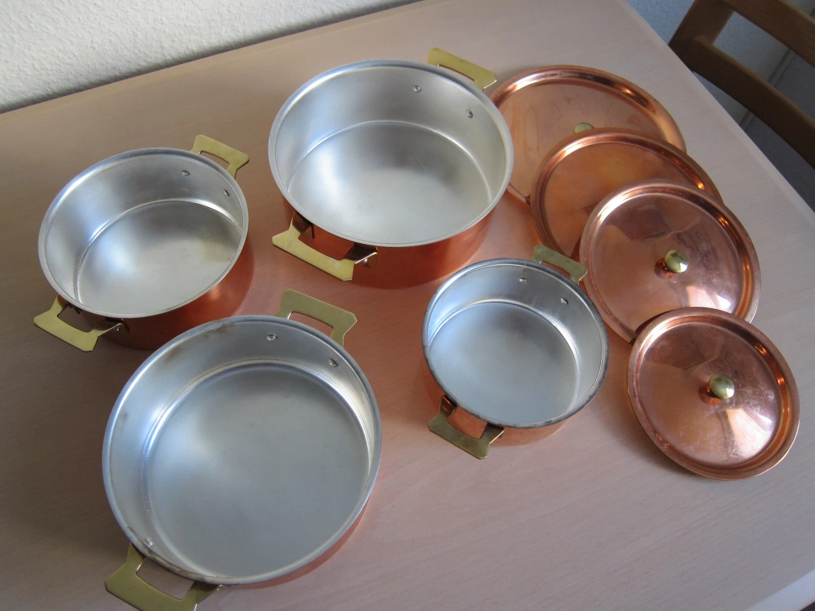 Copper Saucepan Set and Fondue Set with Accessories - 20 Pieces - by GOLDON
Opens in a new window or