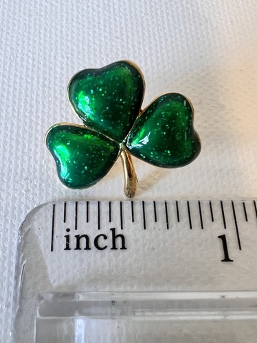 Sparkling Vintage Lucky Shamrock Stud Earrings Kelly Green Enamel - Picture 2 of 3