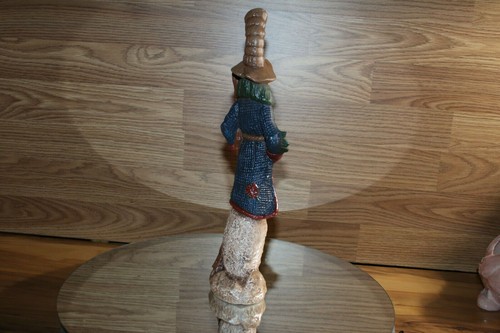 unique vtg hand painted 13" tall snowman with top hat and scarf straw broom 2000 - Bild 9 von 12