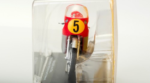 MV Agusta 500cc 4 Cilindri 1963 Mike Hailwood Scala 1:22 Modellino Moto Nuovo N5 - Foto 3 di 4