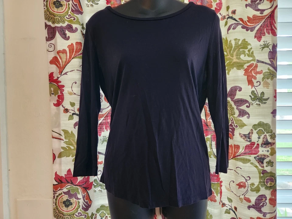 Women's J BRAND soft silky 3/4 sleeve Black Top Shirt Tee M Medium - Image 3 of 4