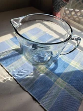 Anchor Hocking 2 Qt Measuring Cup