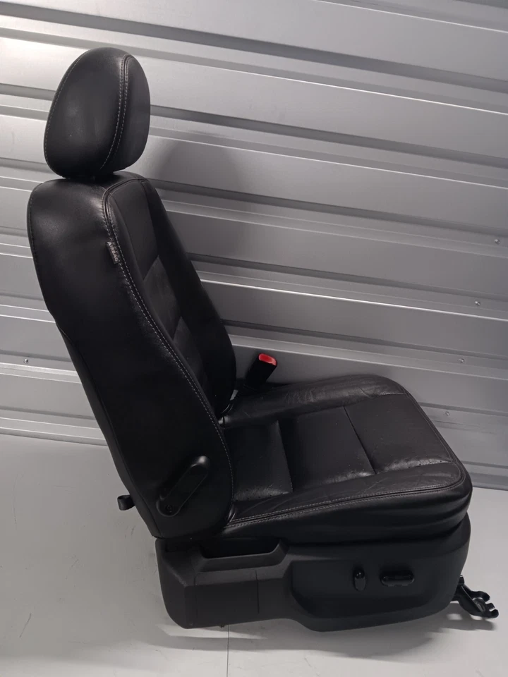 2008-2009 Mercury Sable Right Front Seat Bucket  Leather Electric OEM - Image 2 of 4