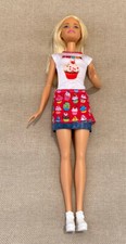 2018 Barbie You Can Be Anything Bakery Chef Doll from Playset FHP57 Cupcake