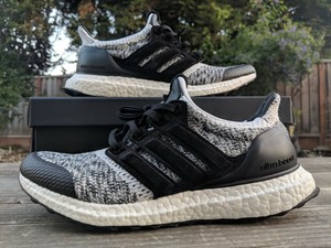 sns social status ultra boost