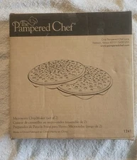 New Pampered Chef Microwave Chip Maker Set of 2 For Potato Chips 1241