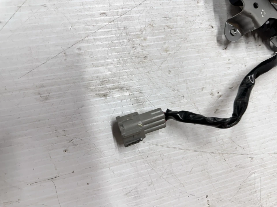 Nissan Pathfinder 1996-2004 puerta del pasajero delantero ventana eléctrica motor regulador S8 Foto 3 de 4