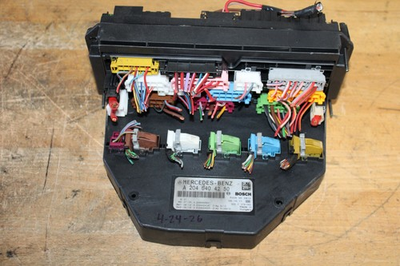 #ad #ad 🛑 08 11 Mercedes W204 C250 C300 C350 Front SAM Relay Fuse Box OEM 2045404250 $220.00