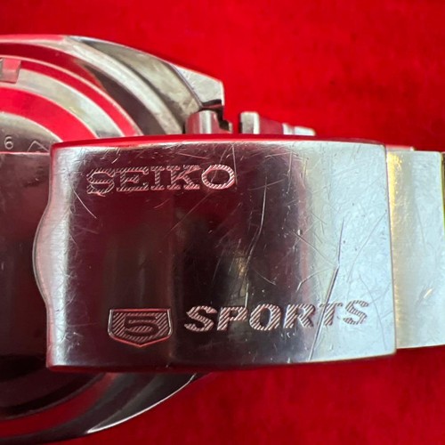 Seiko 5 Sports 6106-8120 Vintage Jour Date St. Acier 25j Automatic Montre Hommes - Photo 2 sur 8