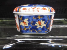 Vintage Takahashi Porcelain Trinket Box, EXCELLENT cond., glazed red/yellow/blue