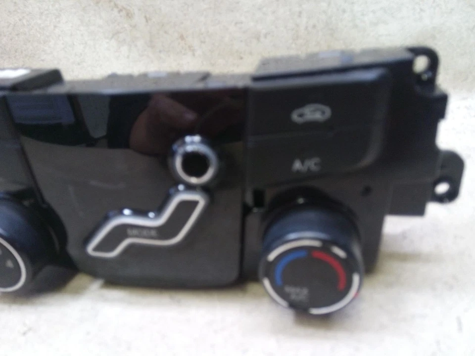 Control de temperatura climático 972503Q001 compatible con 11-13 HYUNDAI SONATA w191-201376 Foto 3 de 4