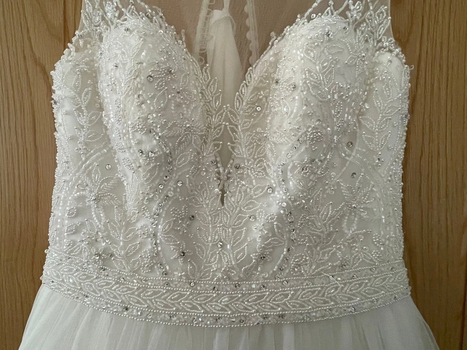Justin Alexander wedding dress - unworn and unaltered - size 10 - Image 3 of 4