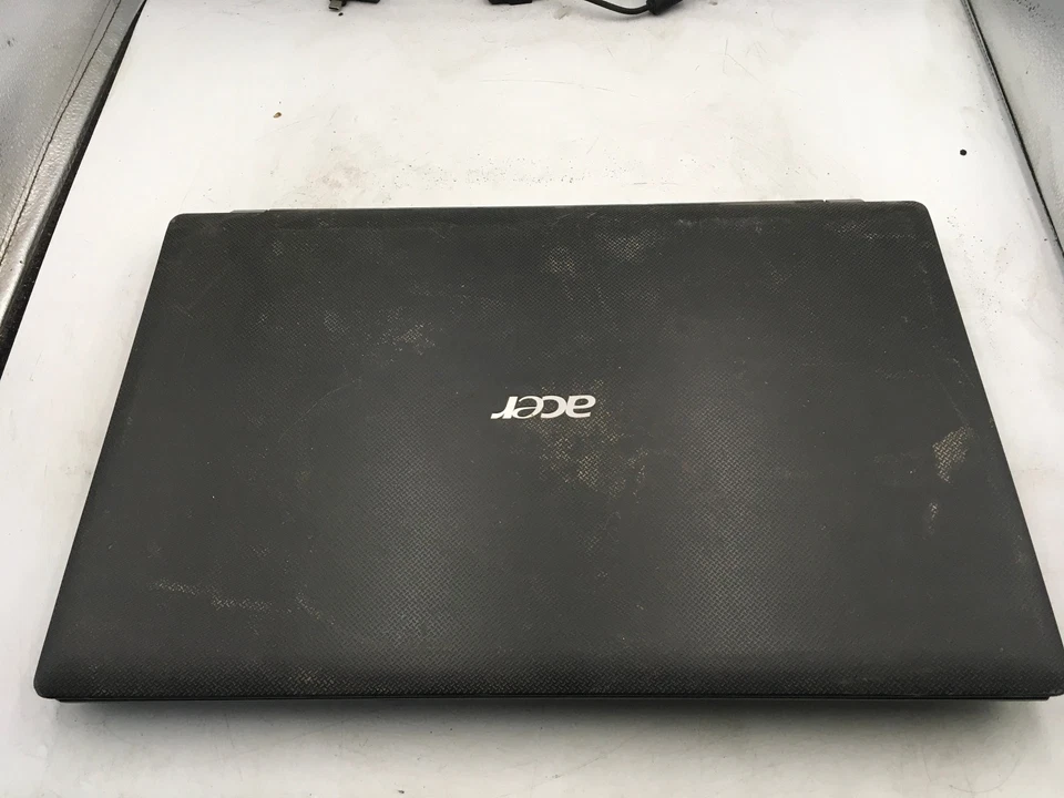 ACER ASPIRE 7741Z 4643 - FOR PARTS/NO POWER - INTEL PENTIUM P6100 - 2GB RRAM -BB - Image 4 of 4