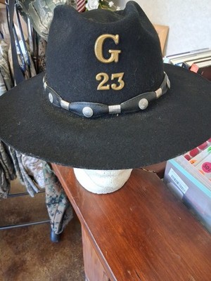 HAT UNISEX USED SZ  7  1/8 BLACK The LETTER G & 23 Are  Attached With Metal Clip