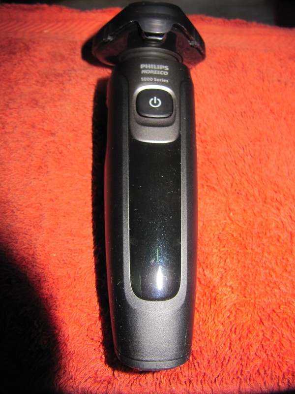 Philips S5966/85 Norelco Aquatouch Rechargeable Wet & Dry Men's Electric Shaver