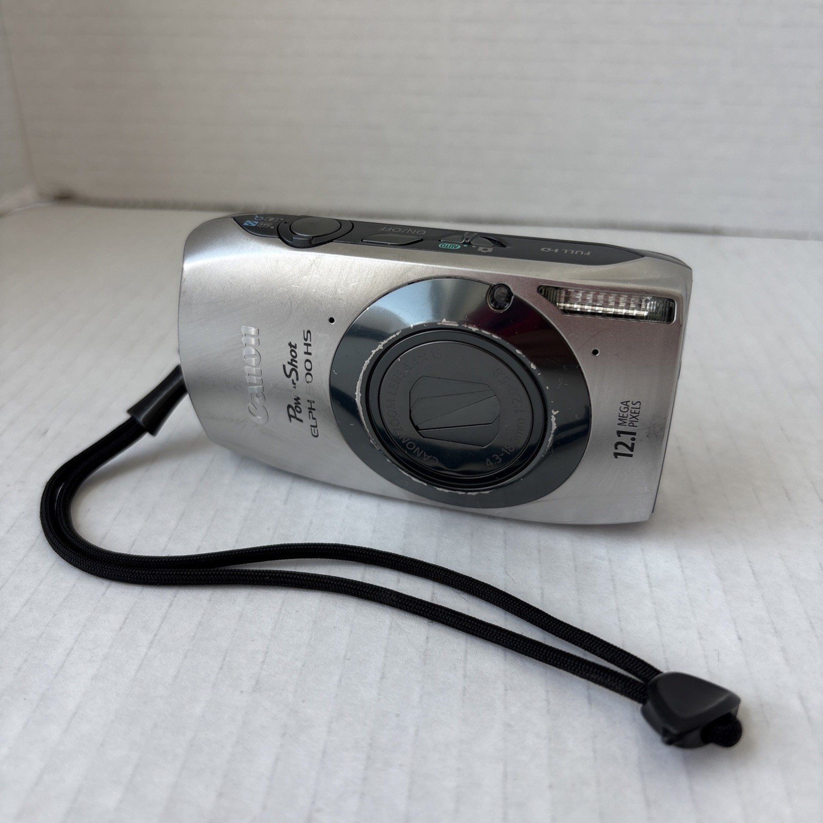 Canon PowerShot ELPH 500 HS 12.1MP Digital Camera 4.3x Zoom Silver HD TESTED