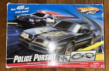 Hot Wheels POLICE PURSUIT Slot Car Racing Set 2007 R/C.Tested works.100 Complete