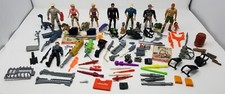 Lot of 1993 / 1994 Original Jurassic Park Toys Figures Weapons Hatchling Kenner