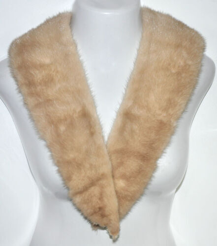 Mila Schon Mink Fur Collar Angora Wool Coat - Luxurious Softness 