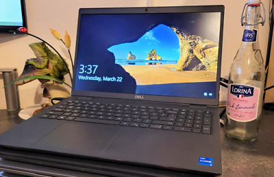 Dell Latitude 3520 15.6 HD i5-1135G7 8GB RAM 256GB SSD Win10 Pro Laptop GRADE B