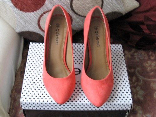 Ladies Odeon Coral High Heel Court 