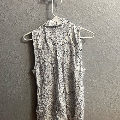 Women's motherhood, maternity, white black, sleeveless shirt, size medium - Picture 6 of 6