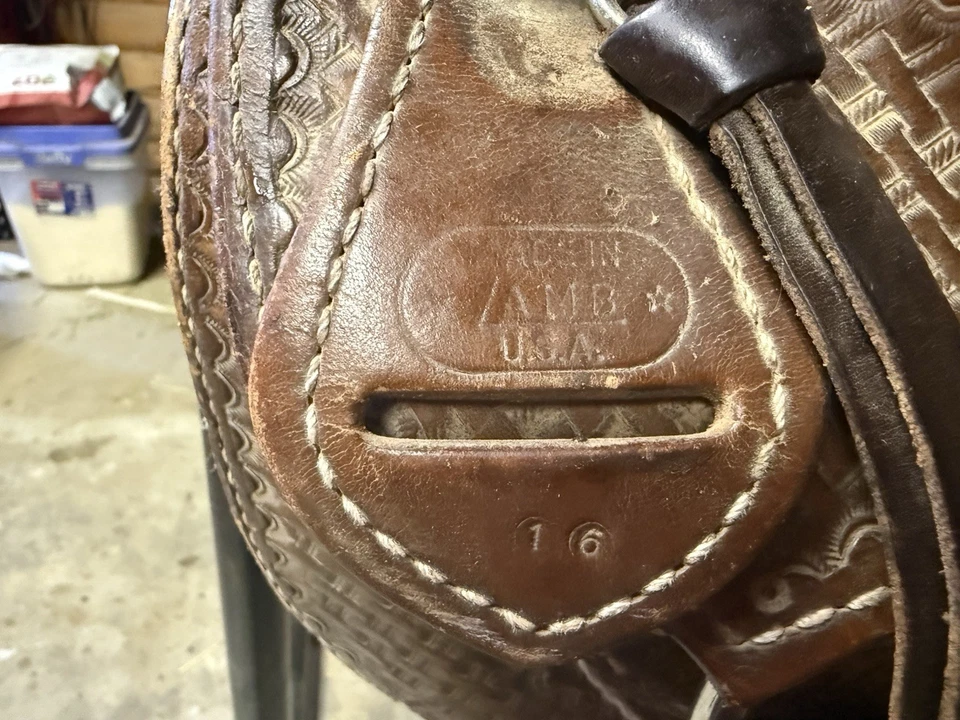 Circle Y Team Roping Saddle 15 Inch Seat - Image 4 of 4
