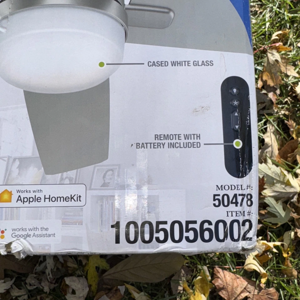 Hunter Ceiling Fan, River Ridge, With Lights, 52inch Model 50478 - Image 2 of 4