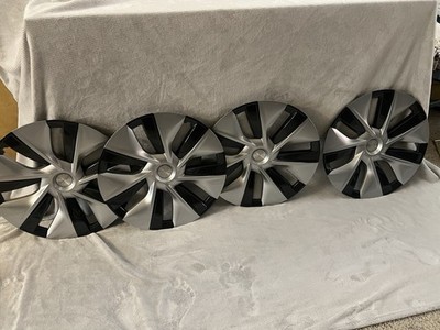 Tesla Model Y OEM Gemini Hub Cap TLK0022 1044235-00-D