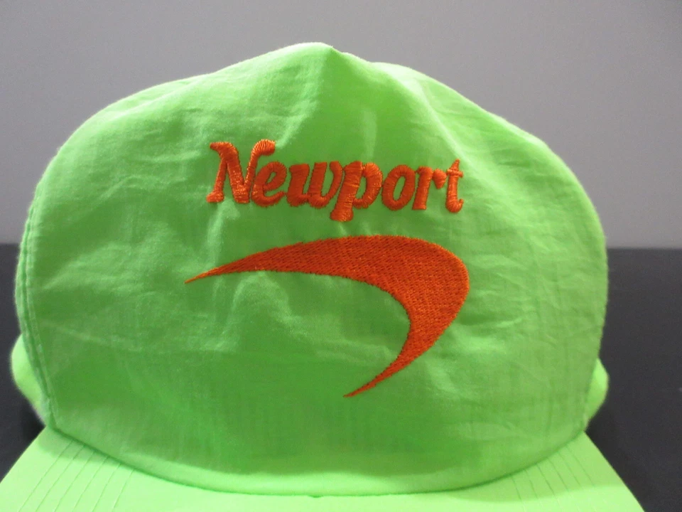 DE COLECCIÓN Newport Gorra Gorra Snap Back Cigarrillo Verde Neón Logo Para Hombres Años 90 Foto 2 de 4
