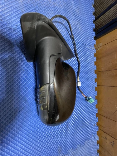 2008-2009 GMC Envoy Denali Front Driver Left Side Mirror Very Rough Oem Tested