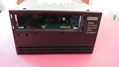 Quantum LTO5 FH 1-03516-01 AQ273F#900 FC Internal Tape Drive