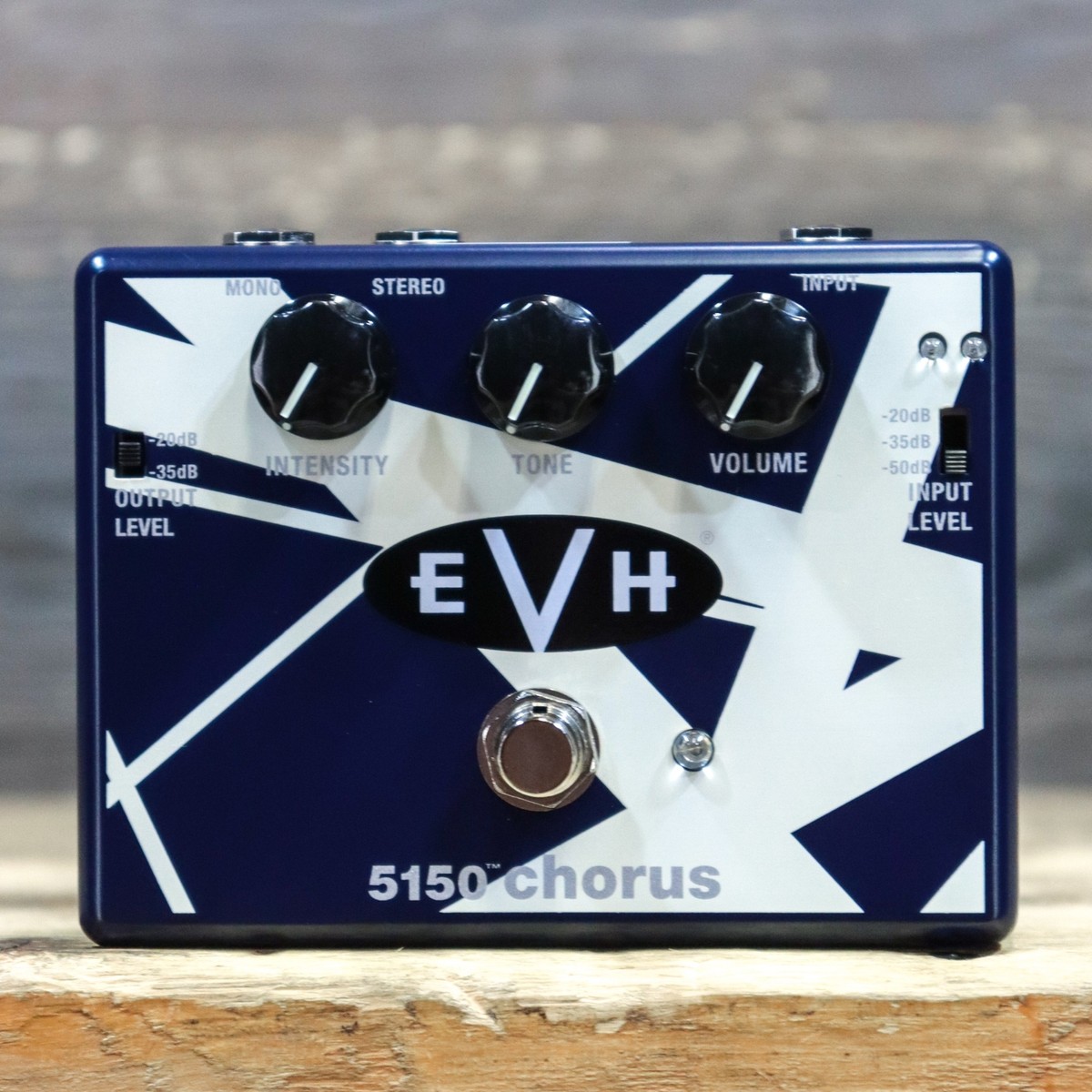 MXR　EVH30 EVH5150 Chorus MXR EVH 5150 Chorus Pedal | Sweetwater