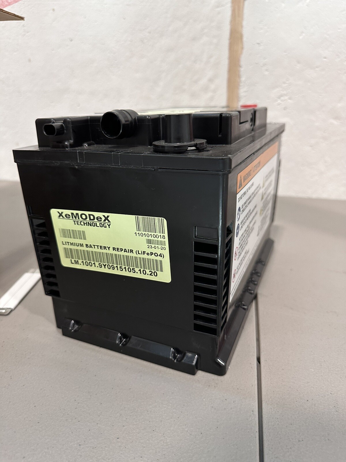 Lamborghini Urus lithium battery 